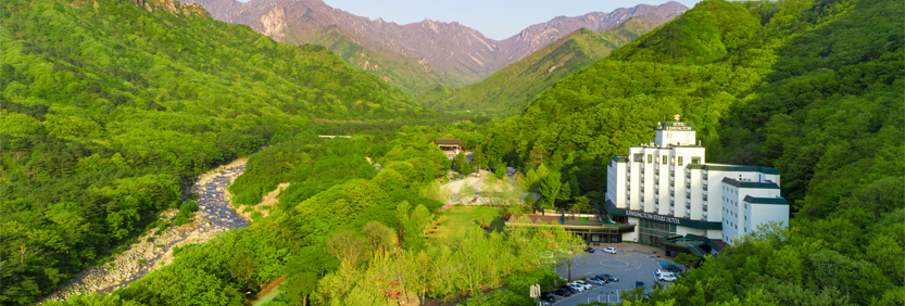 Wake Up to Scenic Views of Seoraksan at Kensington Hotel Seorak